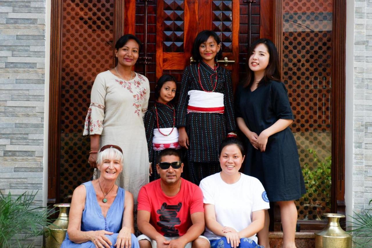 Shine Homestay Famille Francophone - Shine Home And Apartment Kathmandu Luaran gambar