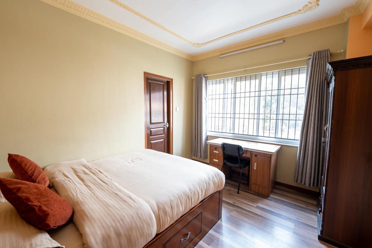 Shine Homestay Famille Francophone - Shine Home And Apartment Kathmandu Luaran gambar