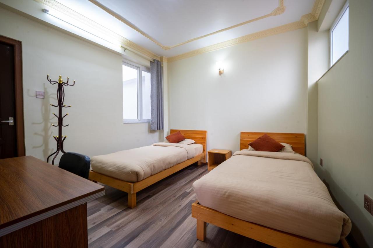 Shine Homestay Famille Francophone - Shine Home And Apartment Kathmandu Luaran gambar