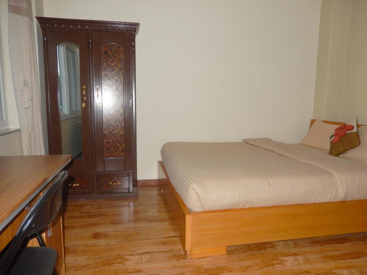 Shine Homestay Famille Francophone - Shine Home And Apartment Kathmandu Luaran gambar