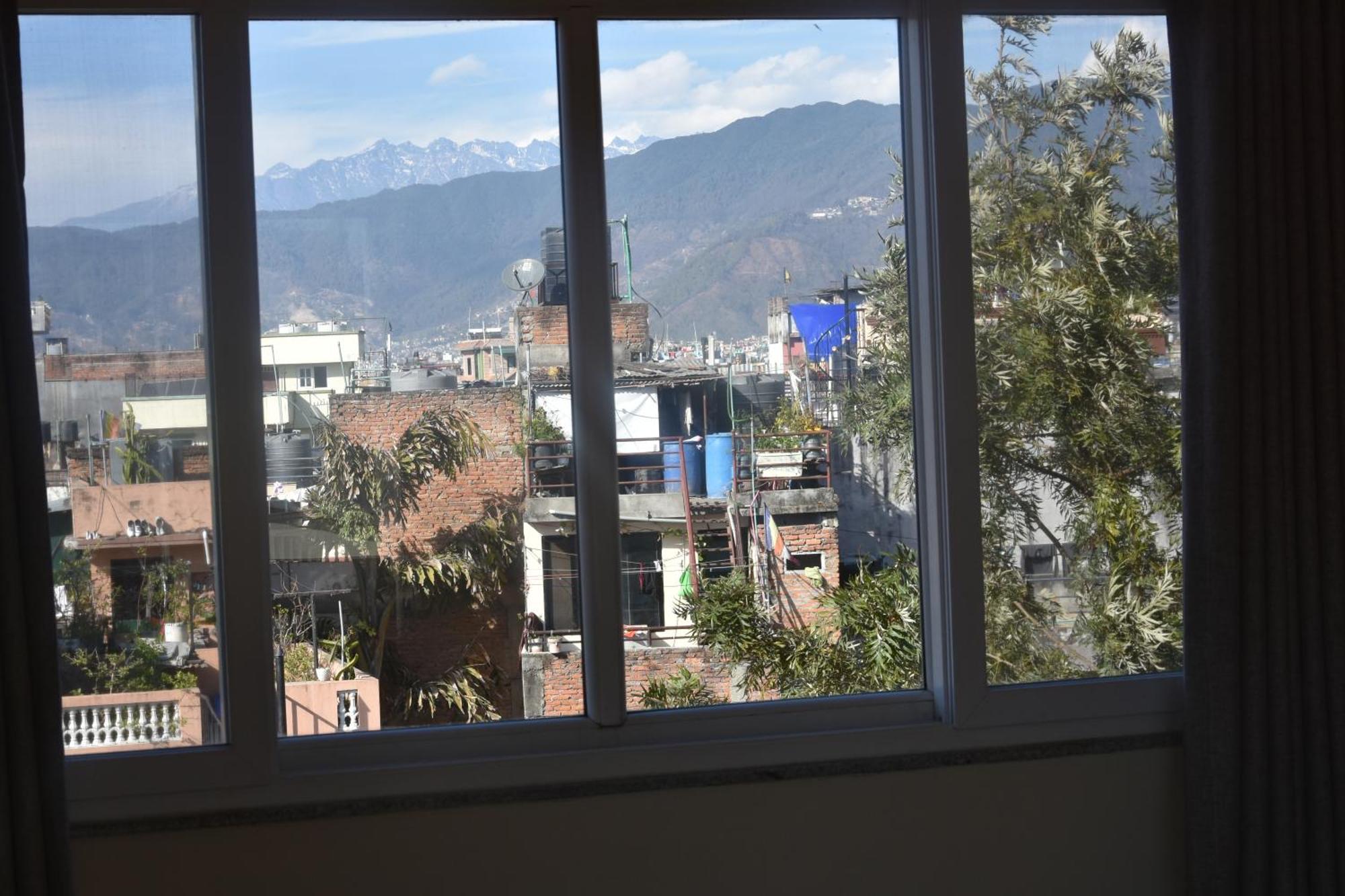 Shine Homestay Famille Francophone - Shine Home And Apartment Kathmandu Luaran gambar