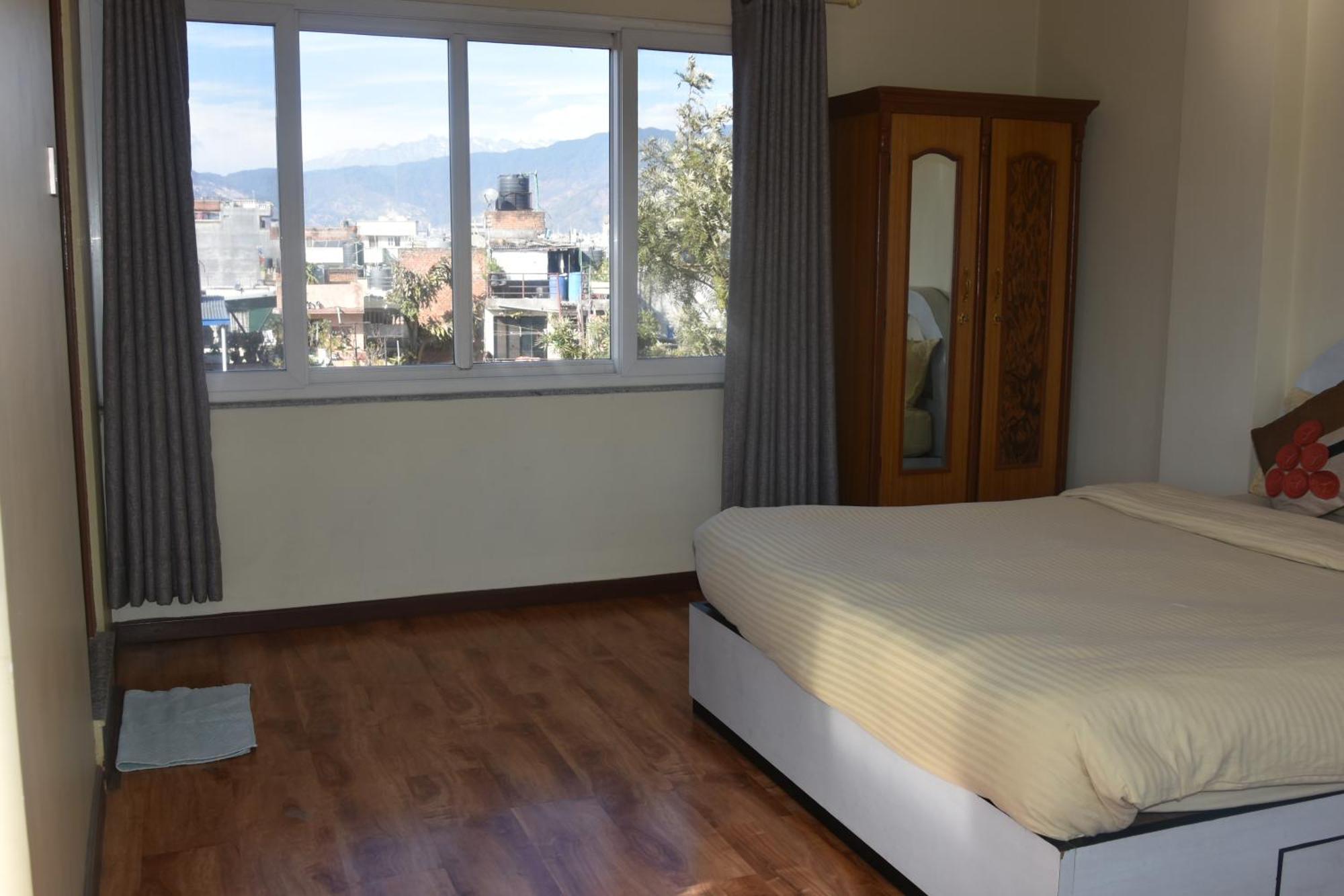 Shine Homestay Famille Francophone - Shine Home And Apartment Kathmandu Luaran gambar