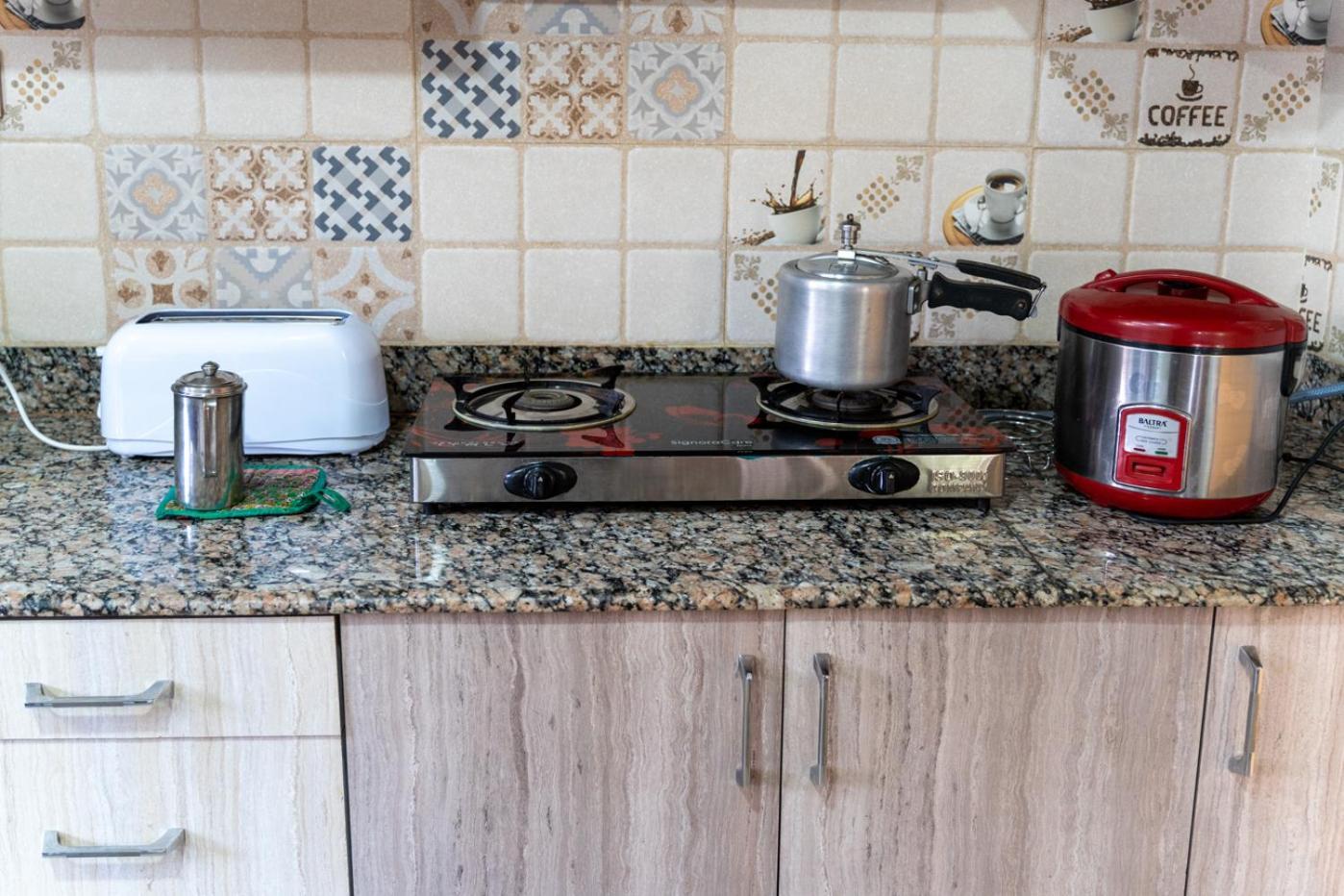 Shine Homestay Famille Francophone - Shine Home And Apartment Kathmandu Luaran gambar