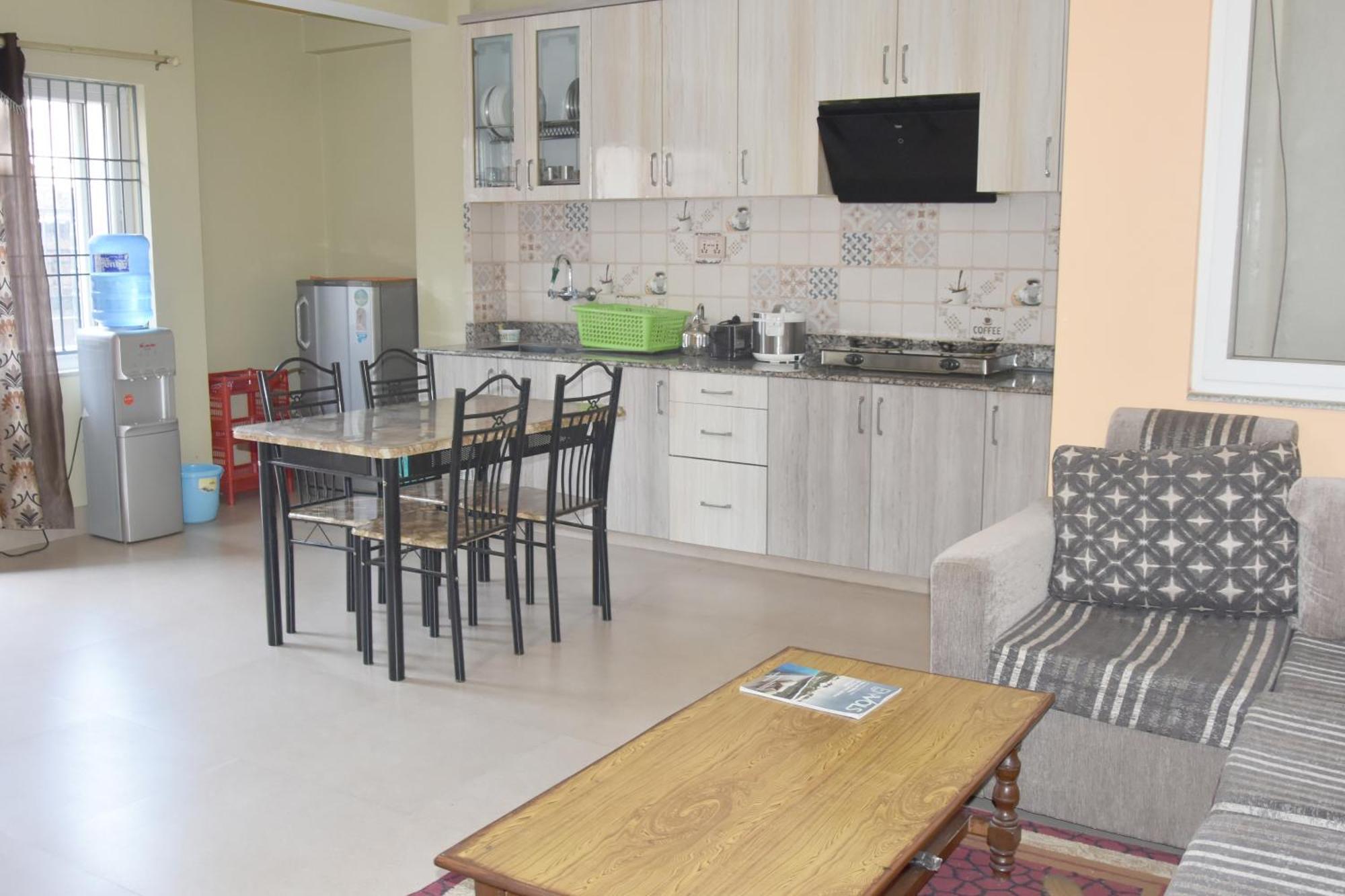 Shine Homestay Famille Francophone - Shine Home And Apartment Kathmandu Luaran gambar